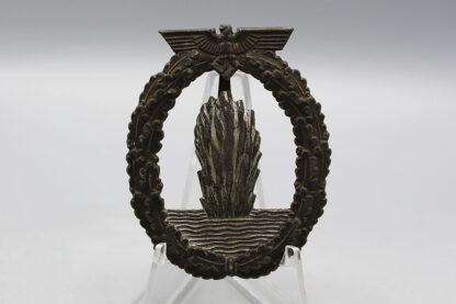 WW2 Minesweeper Badge - RK . GO1072
