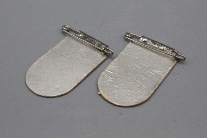 WW2 German WHW Tinnie - <font color=“#AC18DF”>PER TINNIE </font>. PIN168 - Image 4
