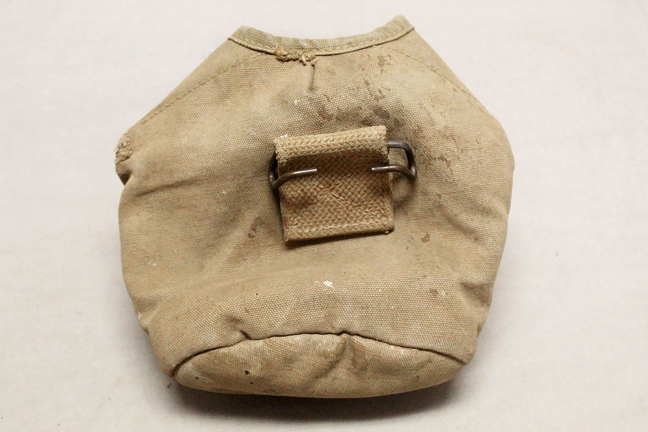 WW2 US Army Canteen Cover . FLU3119 Time Traveler Militaria