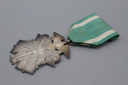 WW2 Japanese Golden Kite 7th Class Medal . MDJ139 - Image 6
