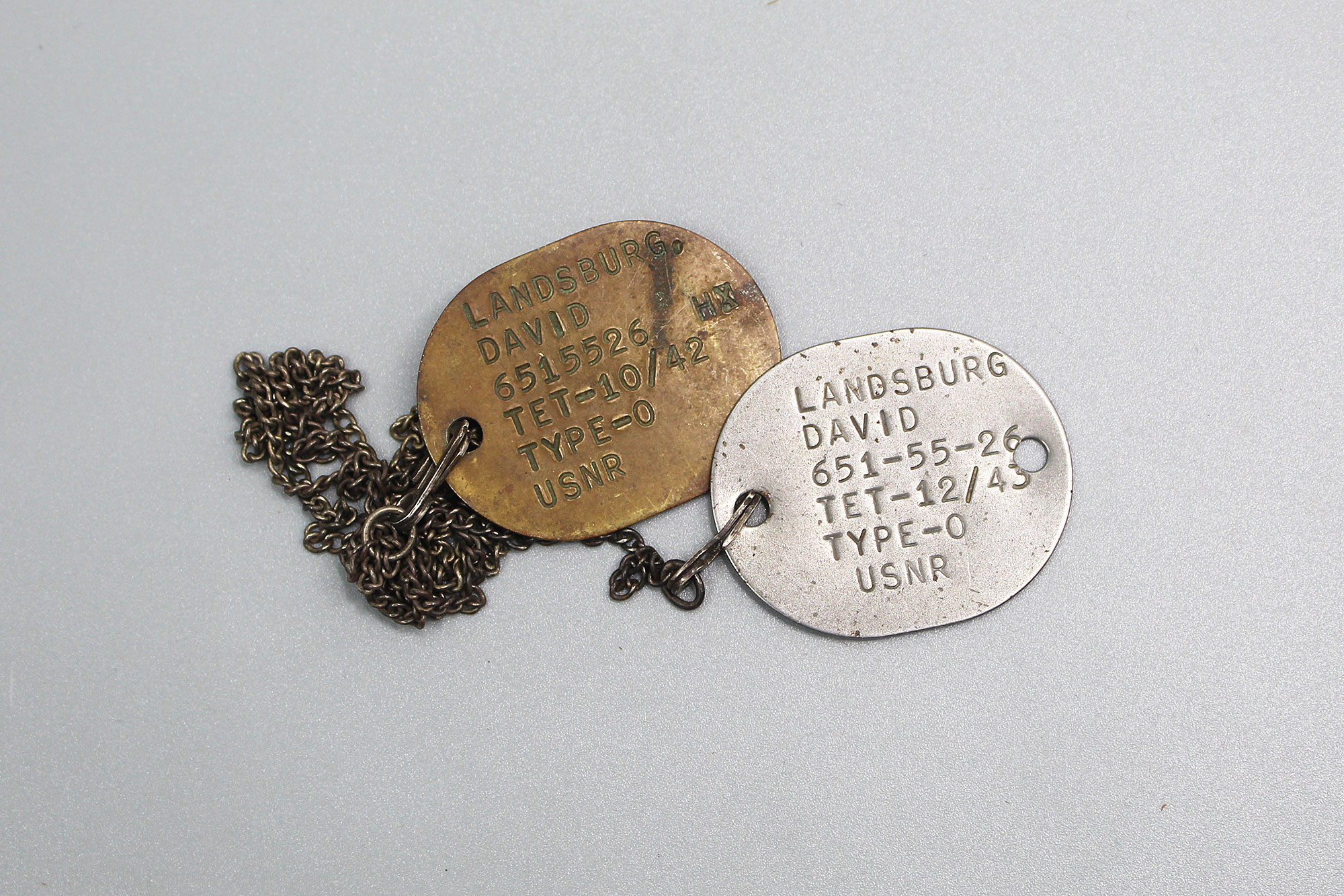 US WW2 Navy Dog Tags With J Hook Chain FLU3483 Time Traveler Militaria us-ww2-navy-dog-tags-with-j-hook-chain-flu3483-time-traveler-militaria