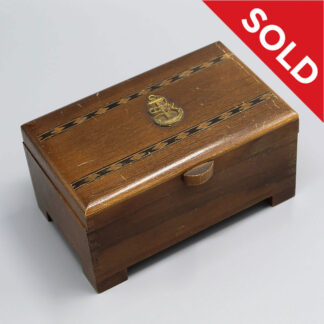 USN Souvenir Wooden Box - WW2 Era . FLU3293