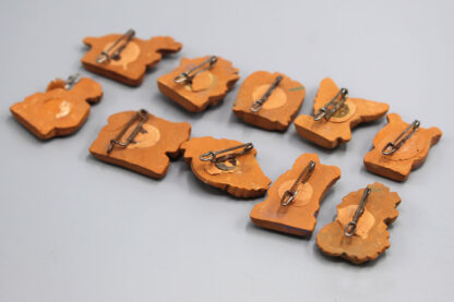 WW2 German Clay Star Series Donation Tinnie Group . PIN456 - Image 6