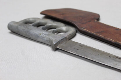 US WW2 Large Knuckle Knife - Book Published . DWU1009 - Image 10