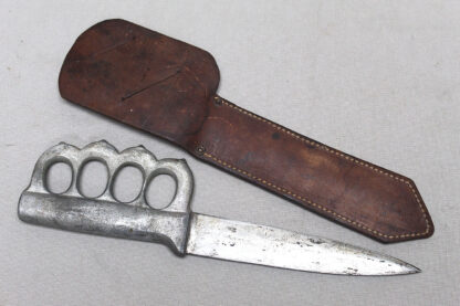 US WW2 Large Knuckle Knife - Book Published . DWU1009 - Image 6