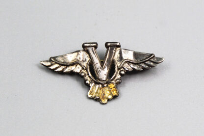 US V for Victory Homefront Wings - Sterling WW2 . W198