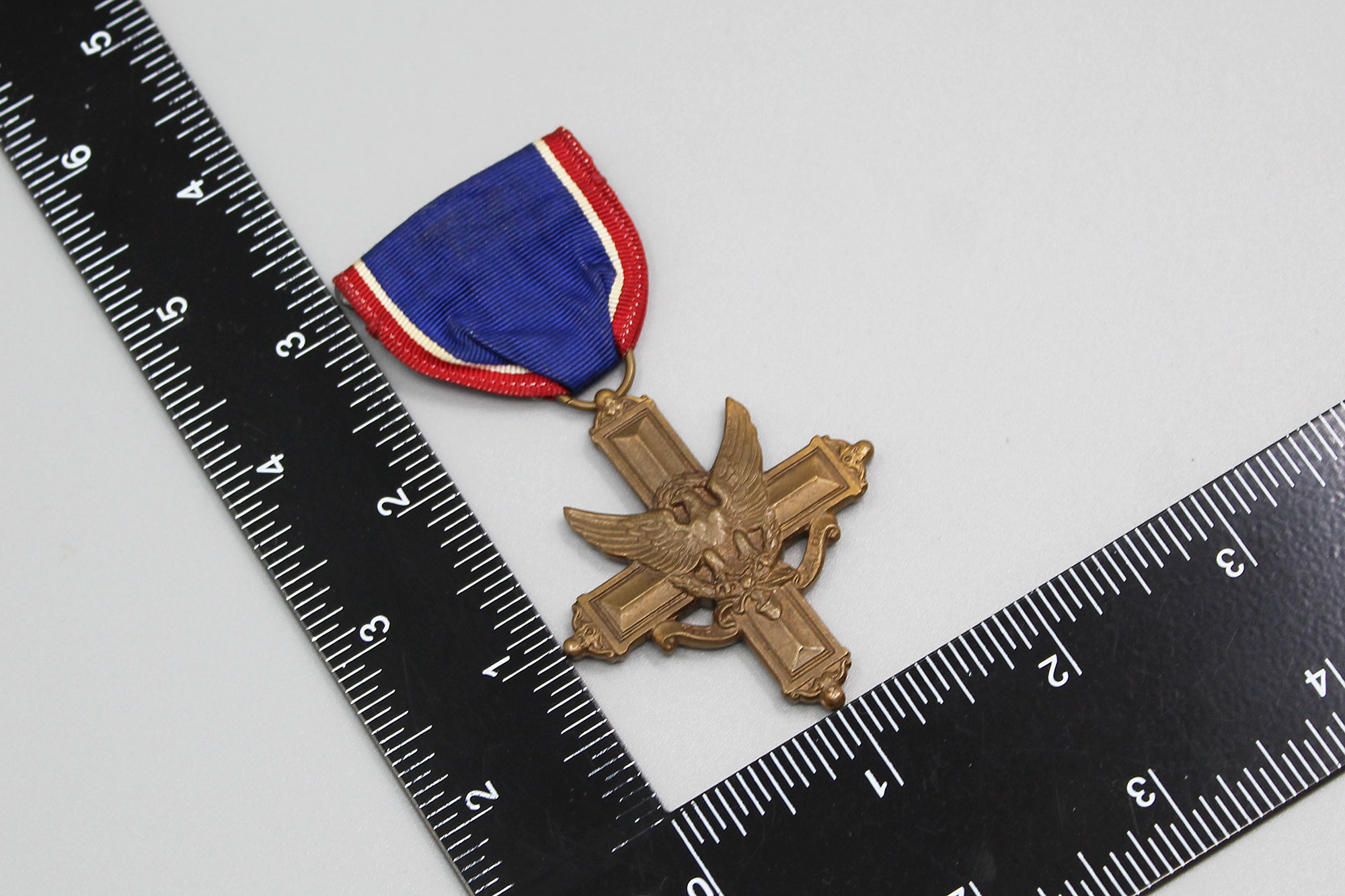 US WW2 Distinguished Service Cross (DSC) . YMU4617 Time Traveler