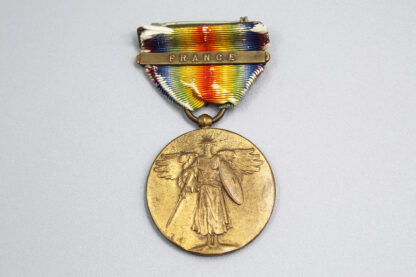 WW1 US Victory Medal with France bar . YMU4620