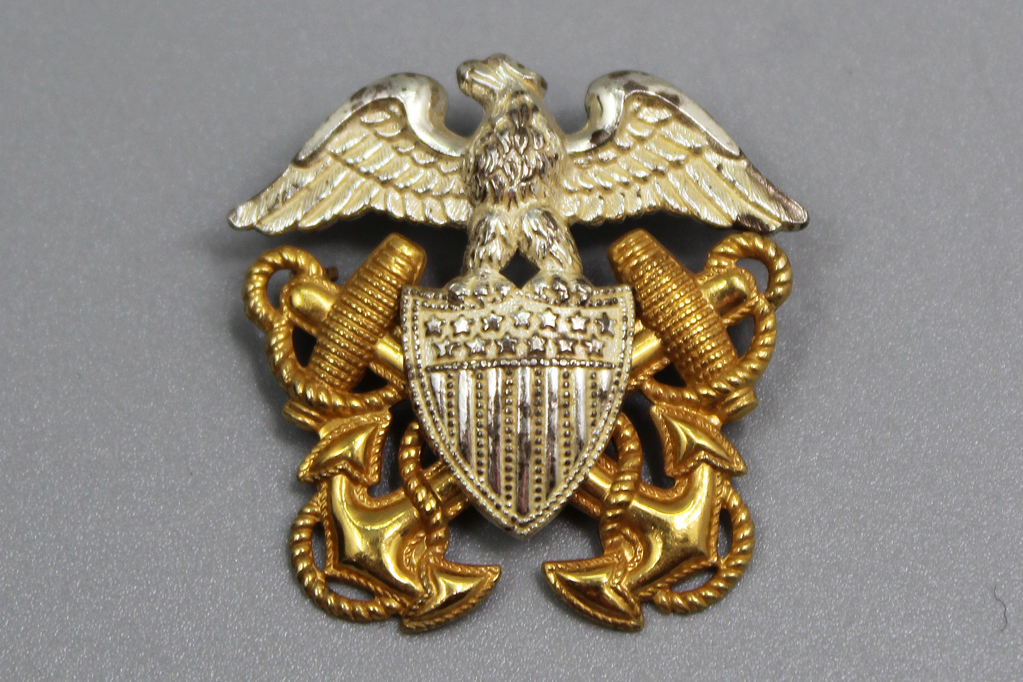 USN Officer Small Pin – Vanguard Sterling 1/20th 10K GF . FLU3436