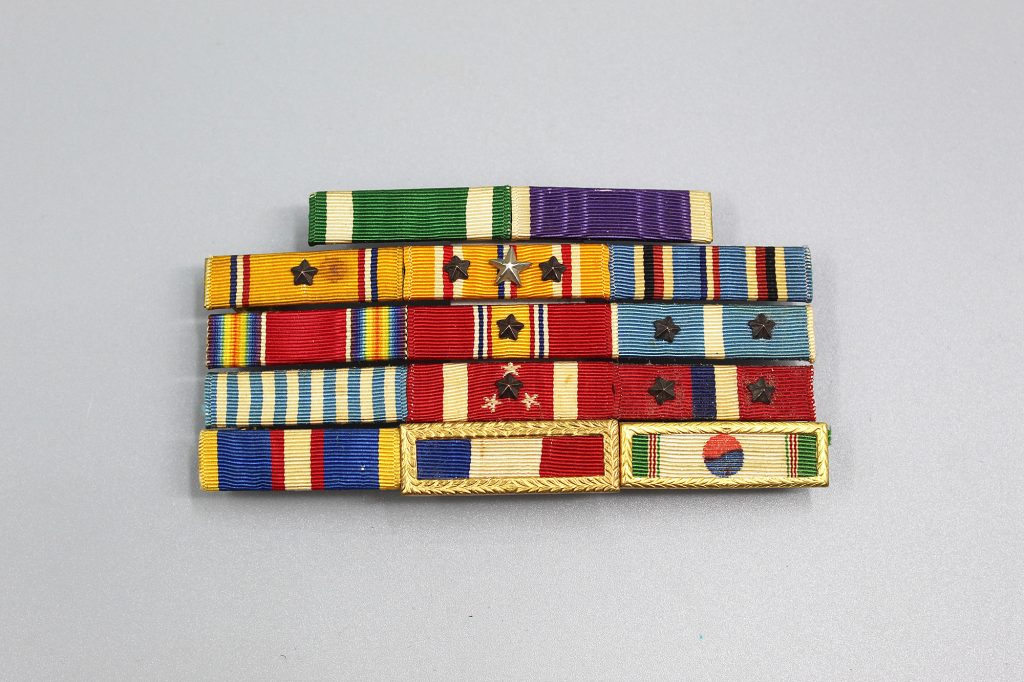 US Navy 14 Place Ribbon Bar WW2/Korea . YMU4625 Time Traveler Militaria