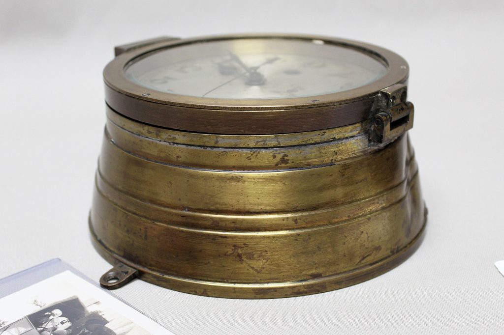 WW2 German Kriegsmarine UBoat Clock . SP131 Time Traveler Militaria