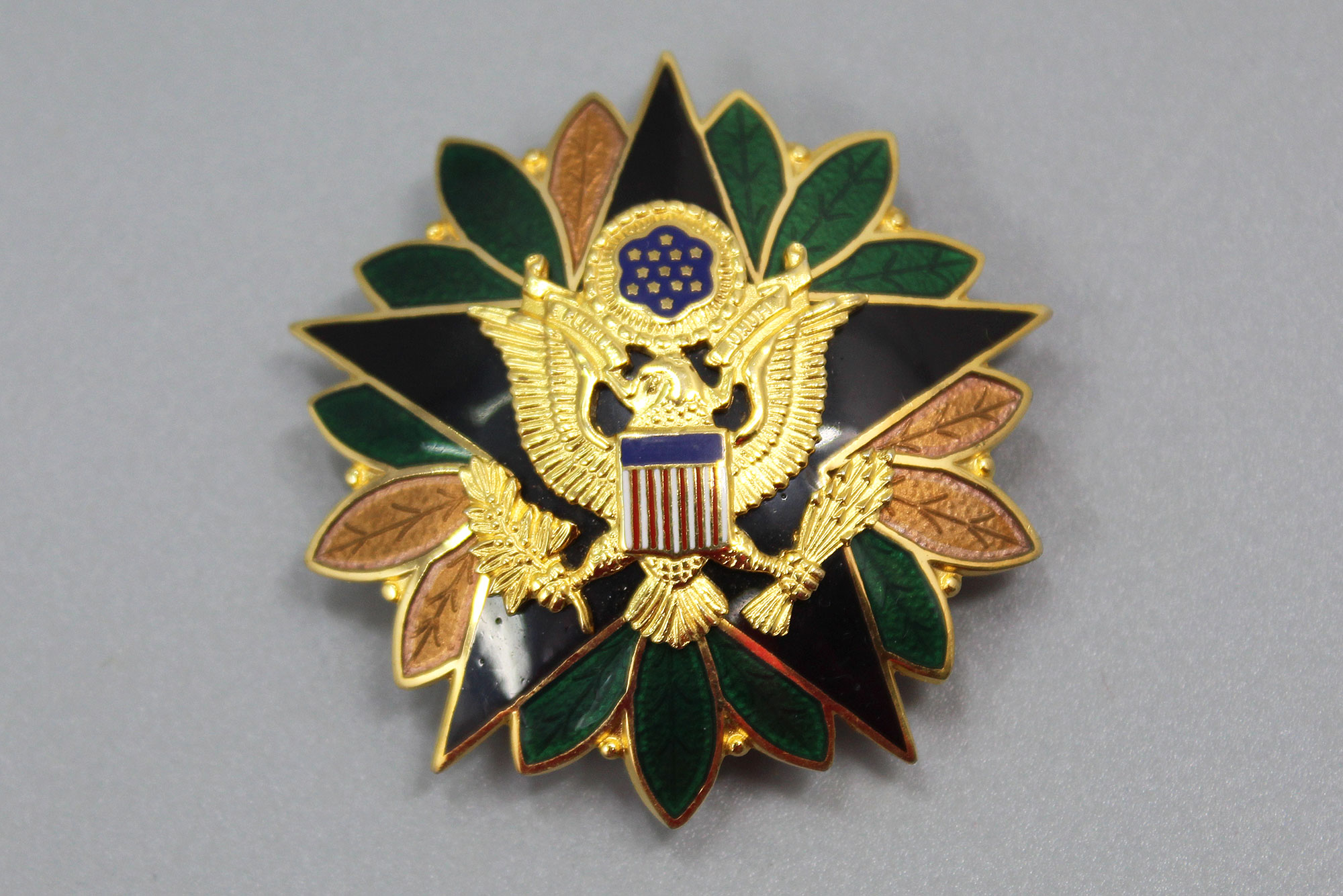 Us army general staff id badge damaged enamel flu3540 time