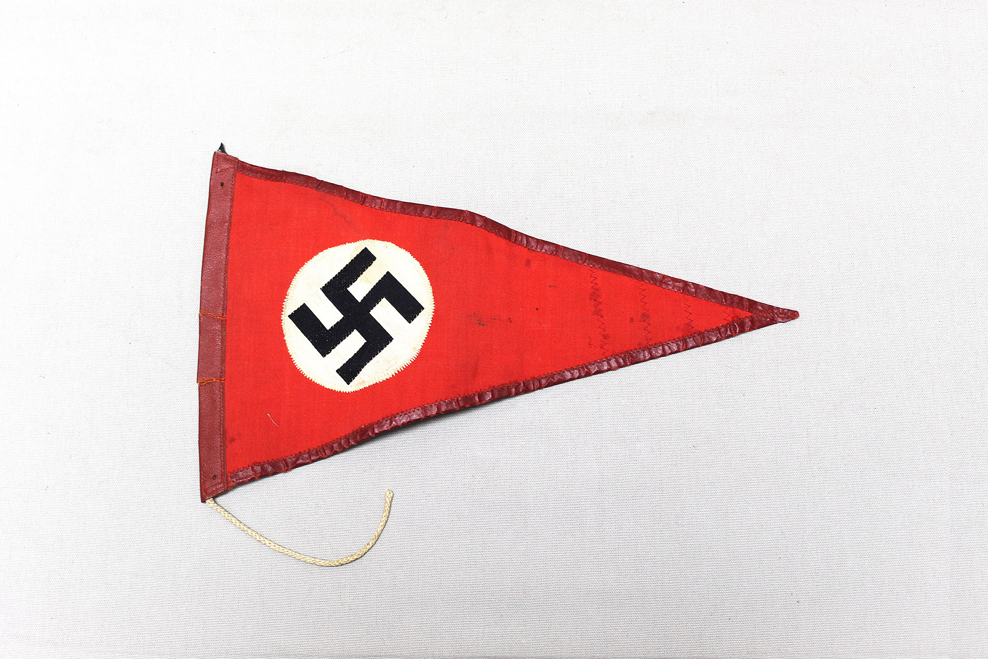 WW2 German NSDAP Vehicle Pennant Leather Edge . GF166 - Image 2