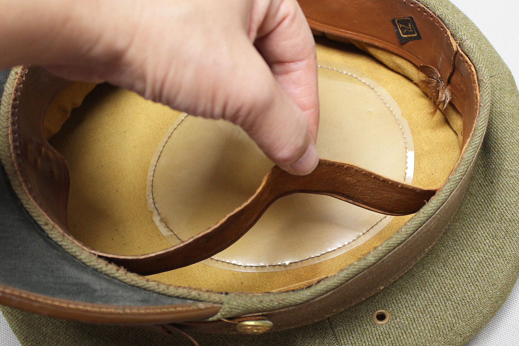 US Army Officer Visor Cap WW2 7 1/8 . HU410 Time Traveler Militaria