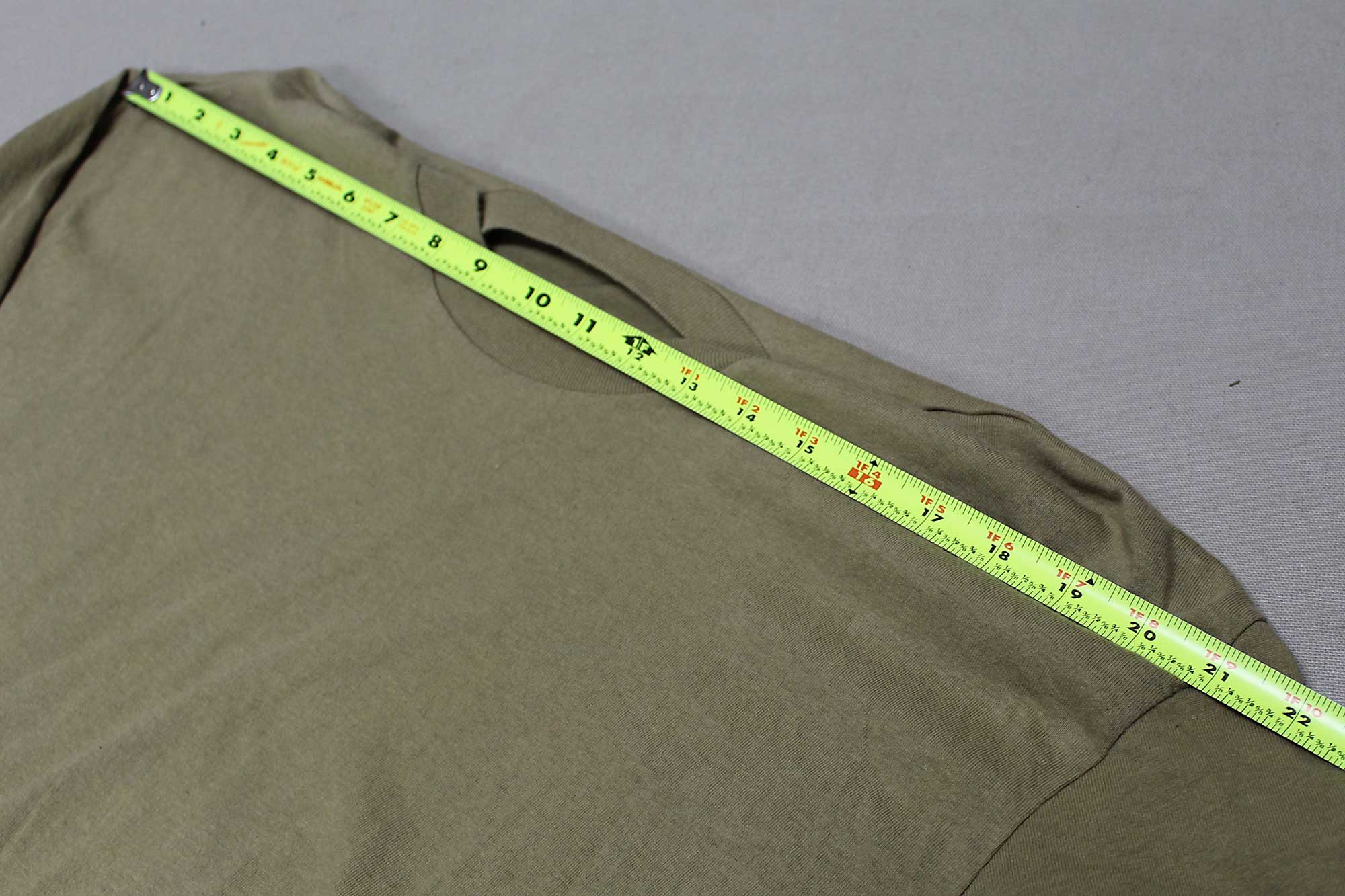 US Army Short Sleeve Under Shirt . UA1180 - Time Traveler Militaria