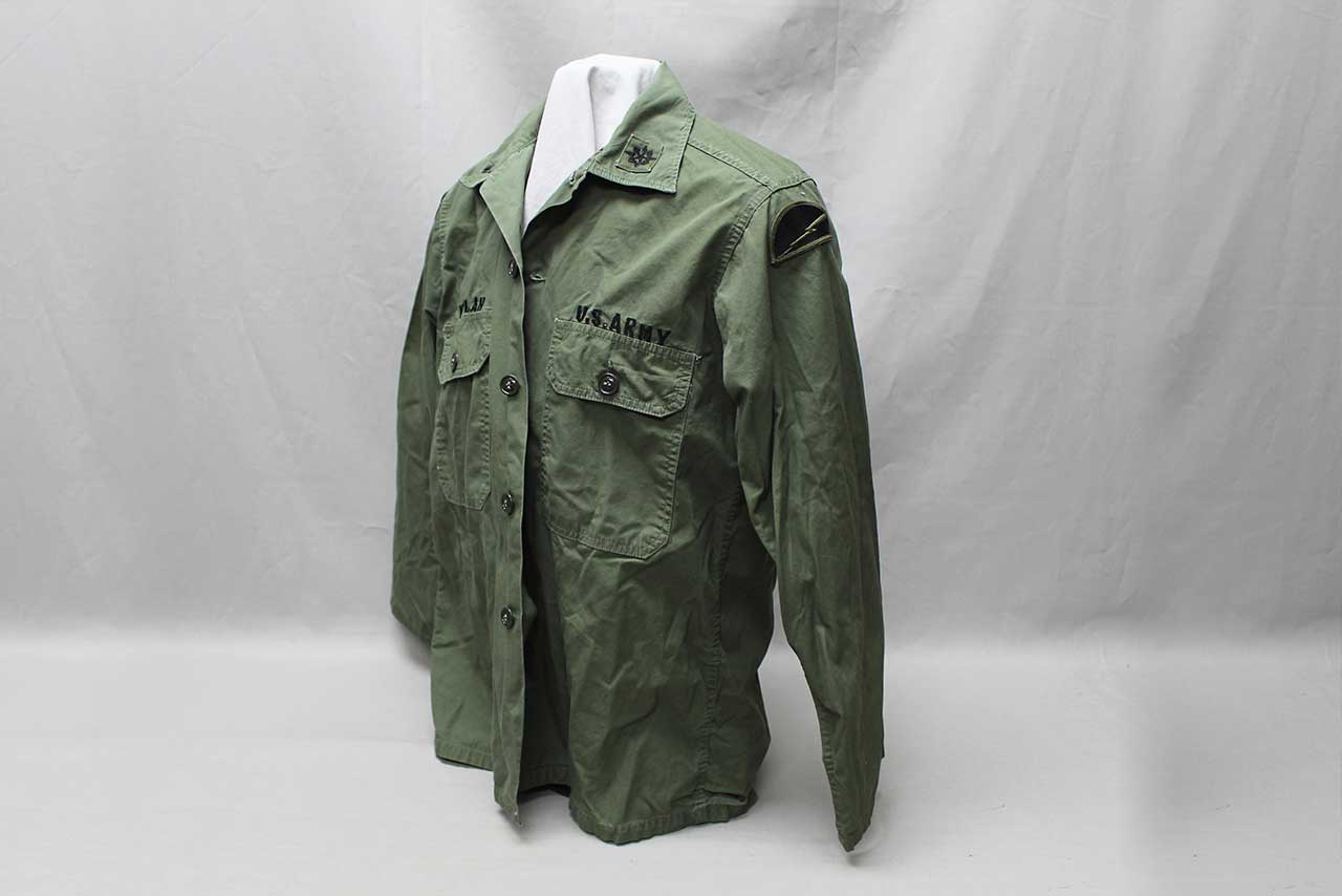 US Army Utility Shirt OG-107 2nd Model - Medium . UA1203