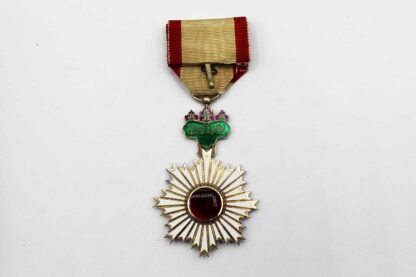 Japanese Rising Sun 5th Class Medal in Case . NNJ447 - Image 4
