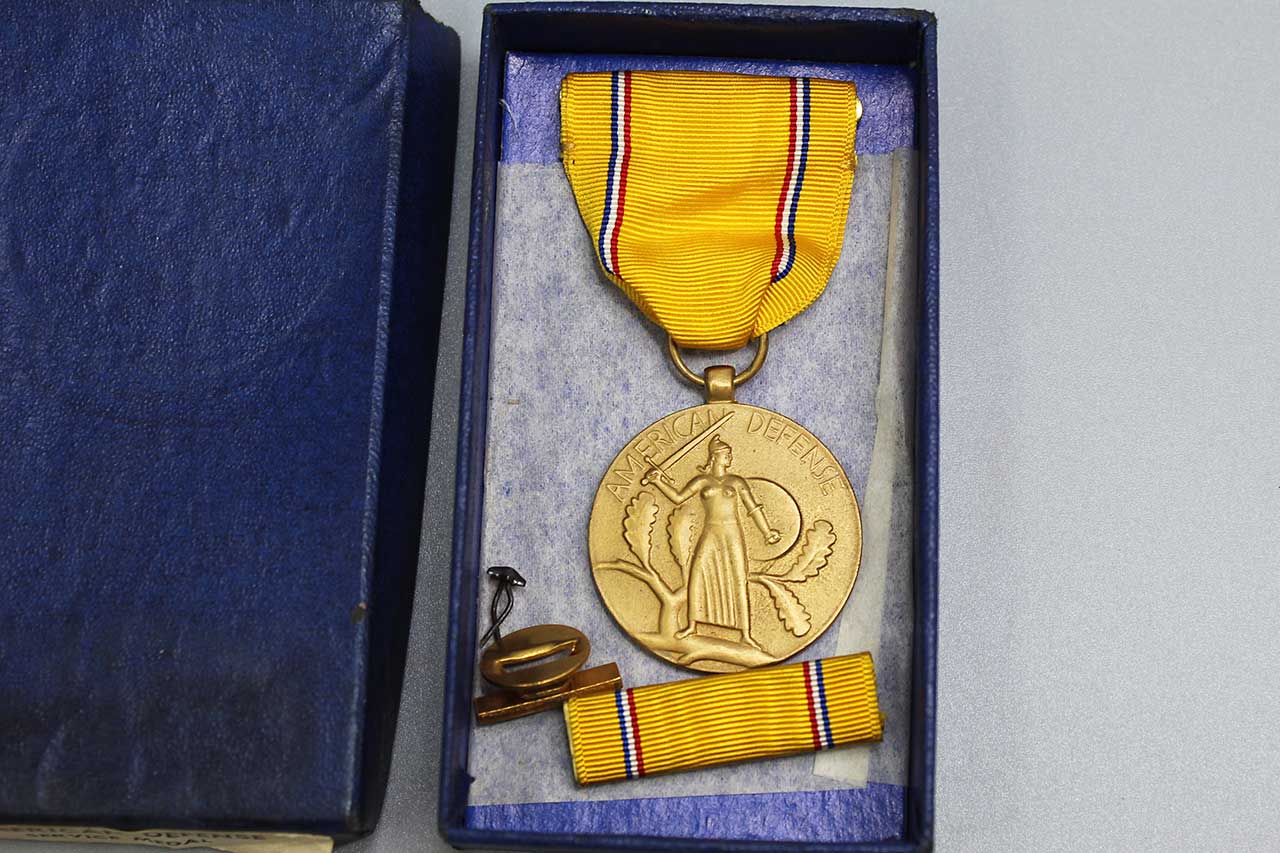 us-ww2-american-defense-medal-in-box-ymu4804-time-traveler-militaria