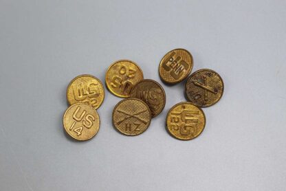 US Army Group of 8 Enlisted Collar Disks . FLU4832