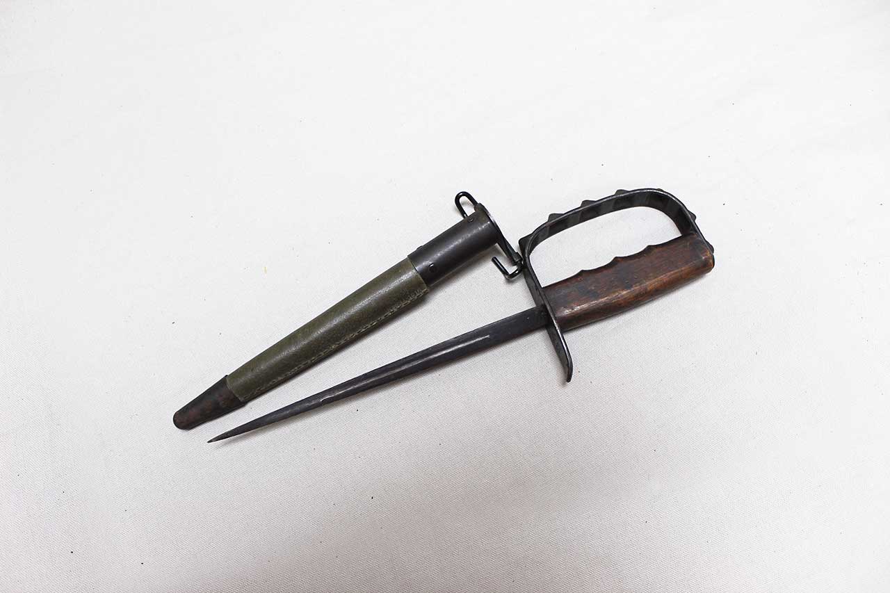 US M1917 Trench Knife - L.F.&C. . DWU1051 - Time Traveler Militaria