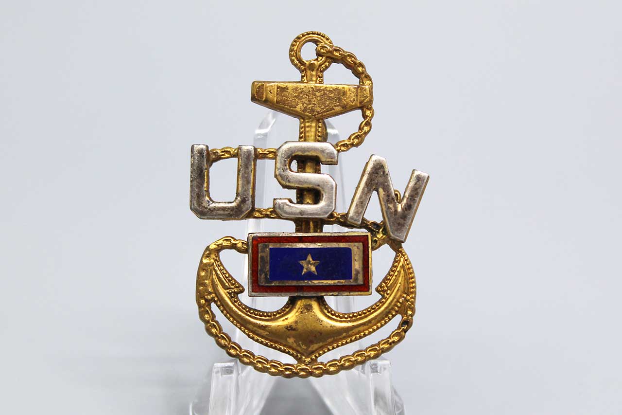 US Navy CPO Cap Badge w/Bar and Gold Star . FLU4840 - Time