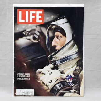 LIFE Magazine September 3, 1965 . BOOK221