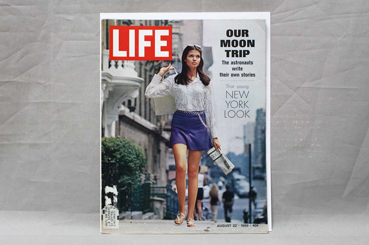 LIFE Magazine August 22, 1969 . BOOK222 - Time Traveler Militaria