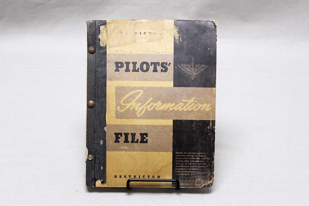 US Pilots Information File Manual Restricted 1944 . FLU1232