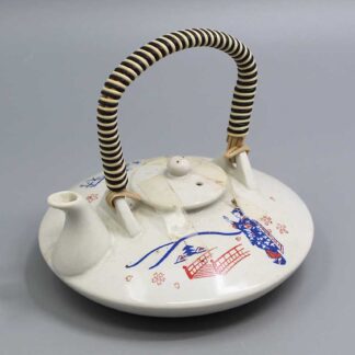 Vintage Made in Japan Teapot . ANT218