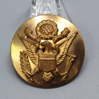 US Army Enlisted Visor Cap Insignia . FLU4884