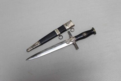 WW2 German RLB Officer 2nd Model Dagger . D946