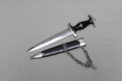 WW2 German SS Chained Dagger . D955