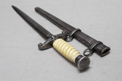 SOLDmm WW2 German Army Officer Dagger Alcoso High Lift Eagle . D962 - Image 5