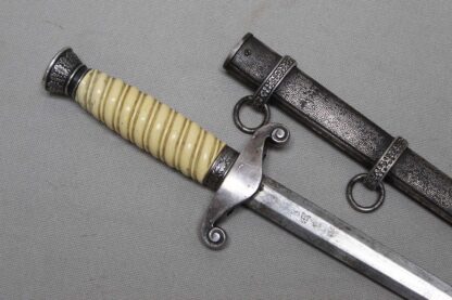 SOLDmm WW2 German Army Officer Dagger Alcoso High Lift Eagle . D962 - Image 7