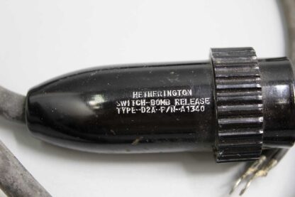 US Hetherington Switch Bomb Release Cable . FLU4897 - Image 2