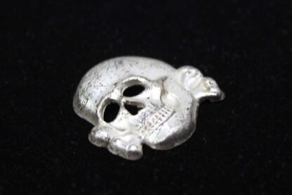 WW2 German SS Visor Cap Skull - Unmarked Deschler . EFL6701cxrs - Image 2