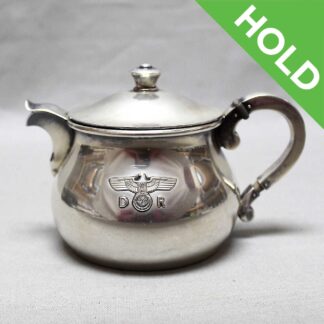 Hold(MM)WW2 German Railway DR Tea Pot from Goring Train Car . SP133