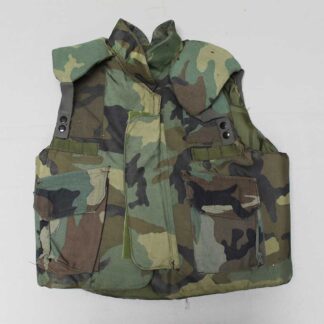 US Military Flak Vest - Medium . UA1294