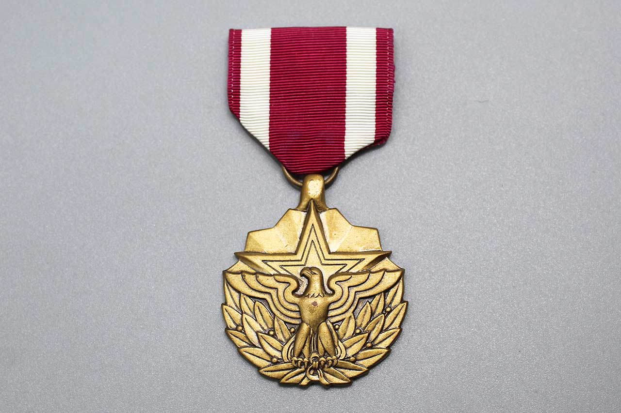 ソレイユ イルマ I,My Recodes US Meritorious Service Medal . YMU4166 - Time Traveler Militaria