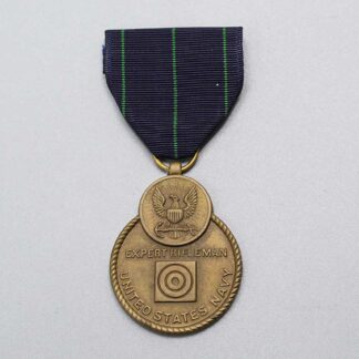 US Navy Expert Rifleman Medal LI-GI . YMU4263
