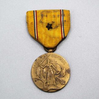 US WW2 American Defense Medal w/Star . YMU4599