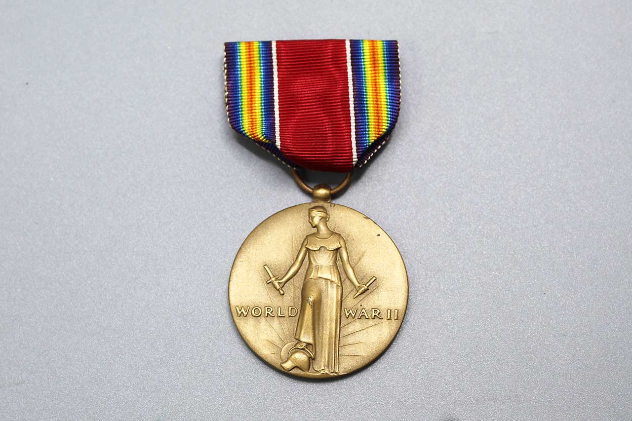 ワイルドウッド　Gold Medal Top Small WW1 US Distinguished Service Medal #710 in Case . YMU4833