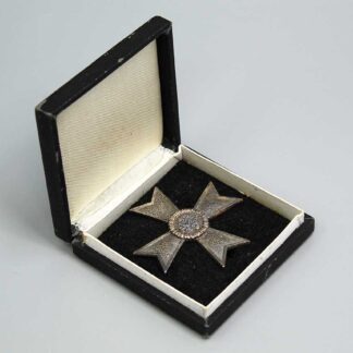 WW2 German War Merit Cross 1st Class in Case - Deschler . GO6159