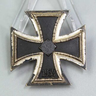 WW2 German Iron Cross 1st Class - W&L "100" . IC422
