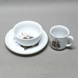Vintage MJ Hummel Children Tea Set . ANT249