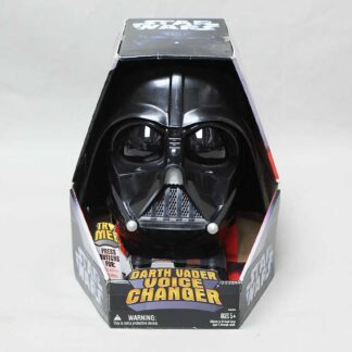 2005 Star Wars Darth Vader Voice Changer Helmet in Box . TOY144b