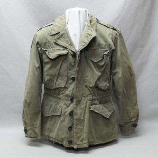 US Army M-1943 Combat Field Jacket 34R Named . UA938