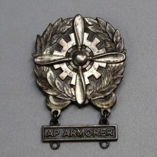 US WW2 AAF Technician Badge Sterling . FLU5051