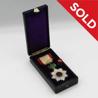 SOLD Japanese Rising Sun 5th Class Medal in Case . NNJ487