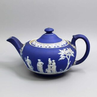 Vintage Wedgwood Dark Blue Teapot . ANT255
